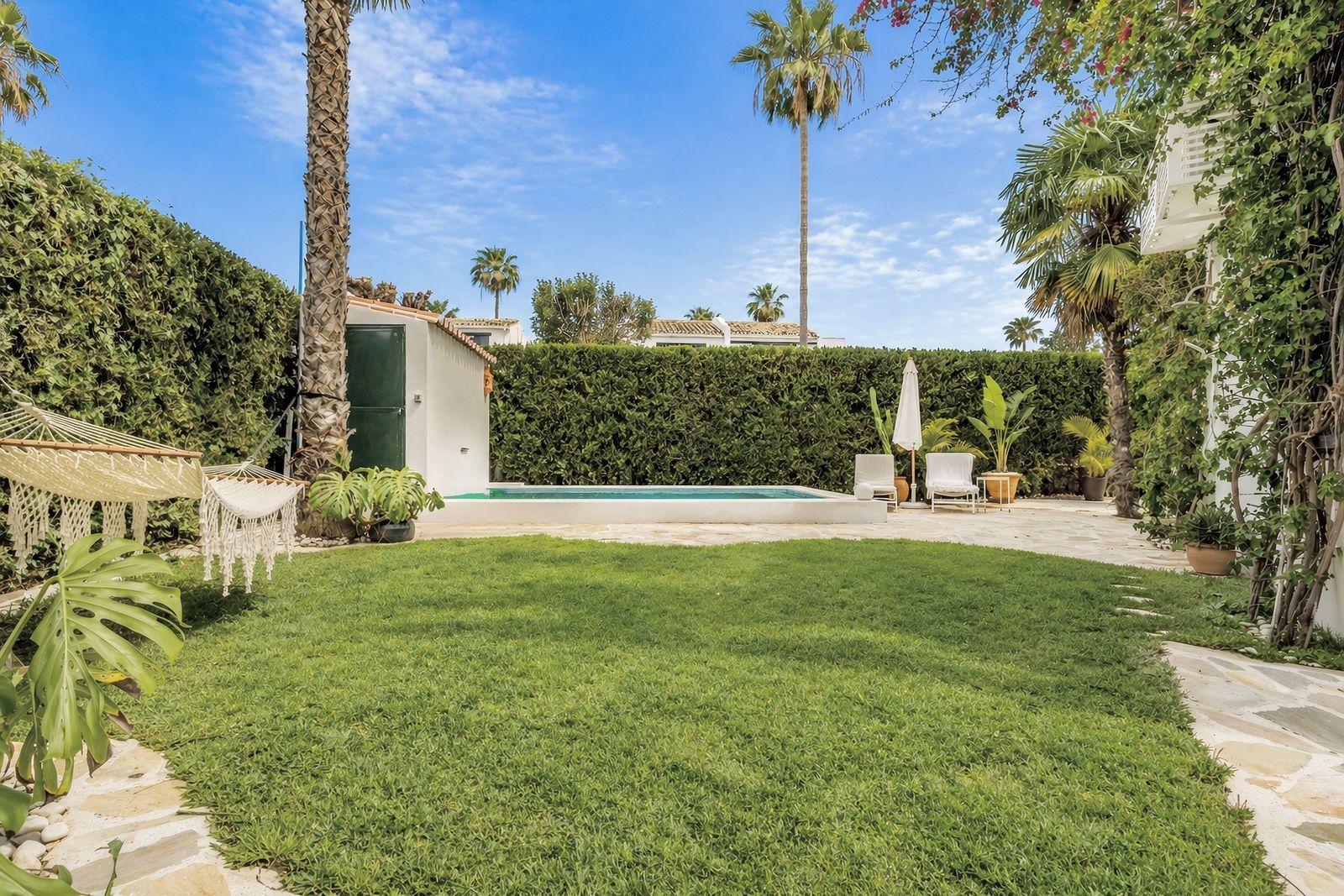 4-bedroom semi-detached villa in San Pedro de Alcántara, Marbella – image 41