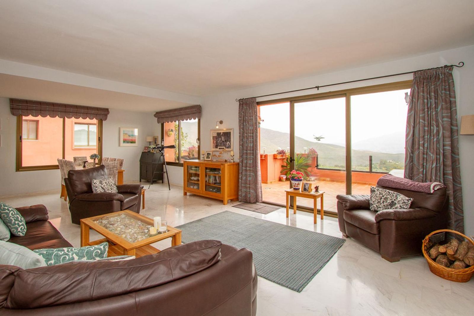 2-bedroom Apartment in La Mairena