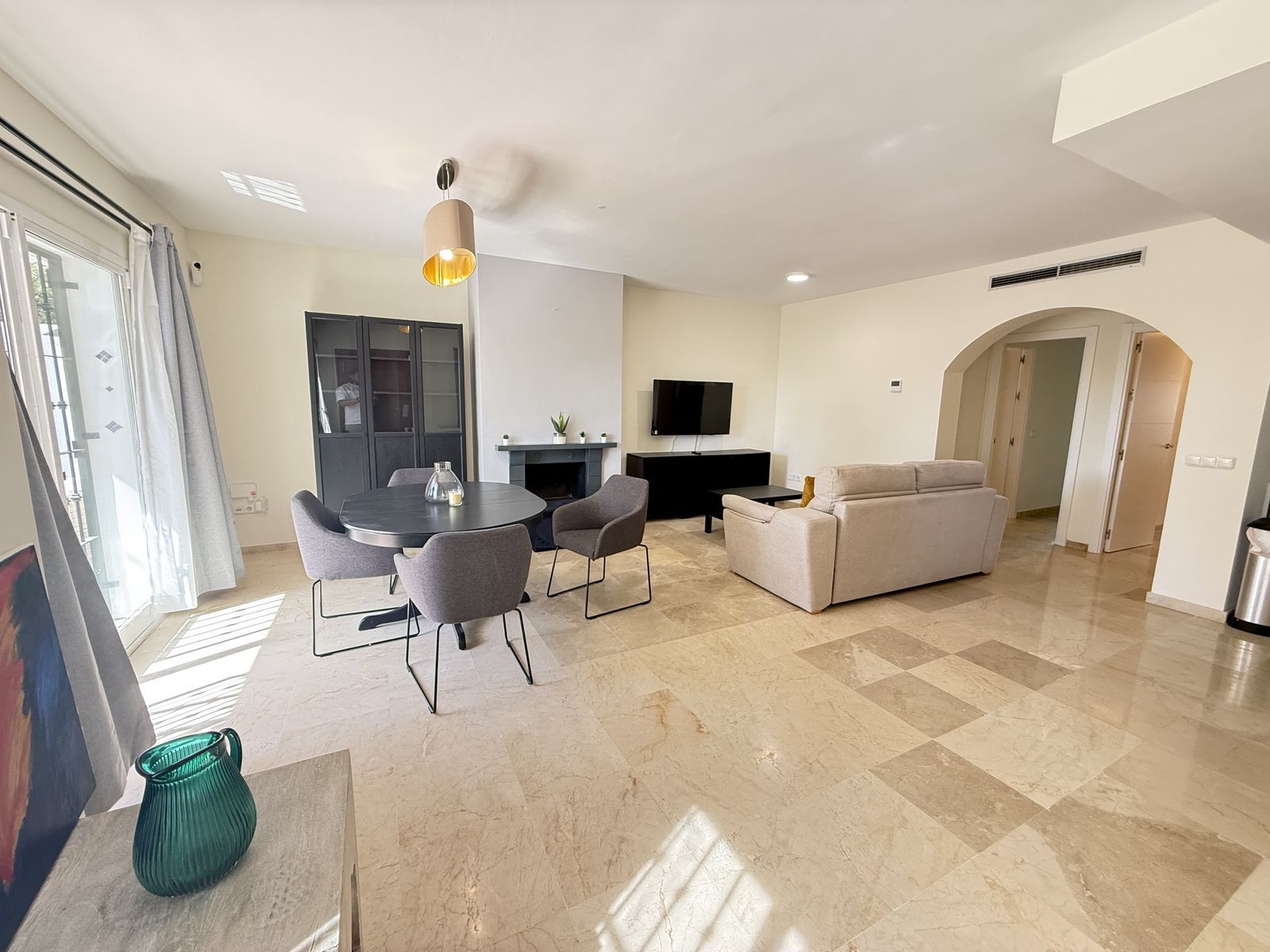 2-bedroom Ground Floor Apartment in Aloha
