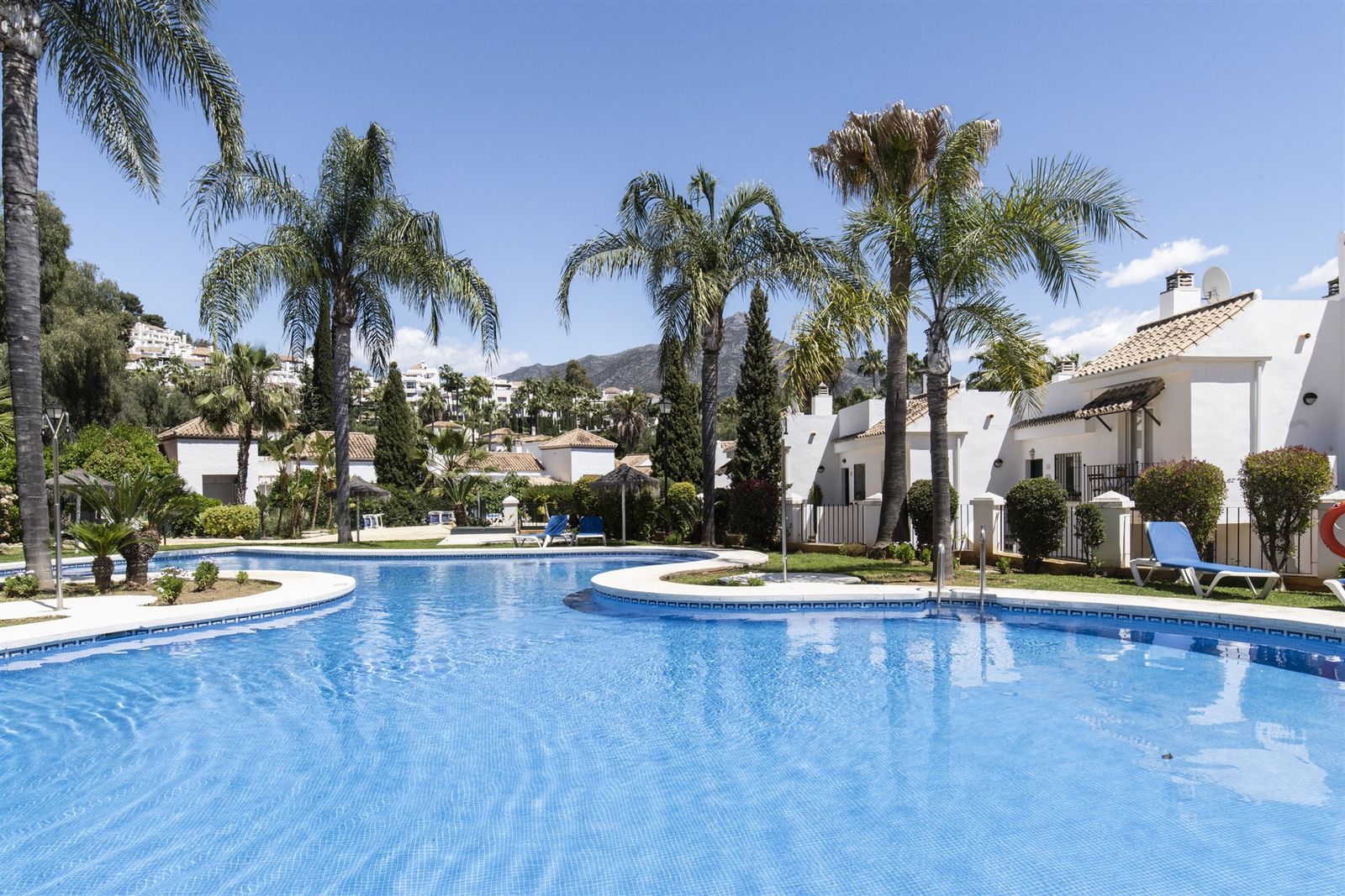 2-bedroom Penthouse in Nueva Andalucia
