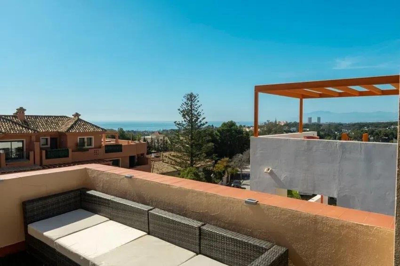 3-bedroom Semi-Detached House in Cabopino