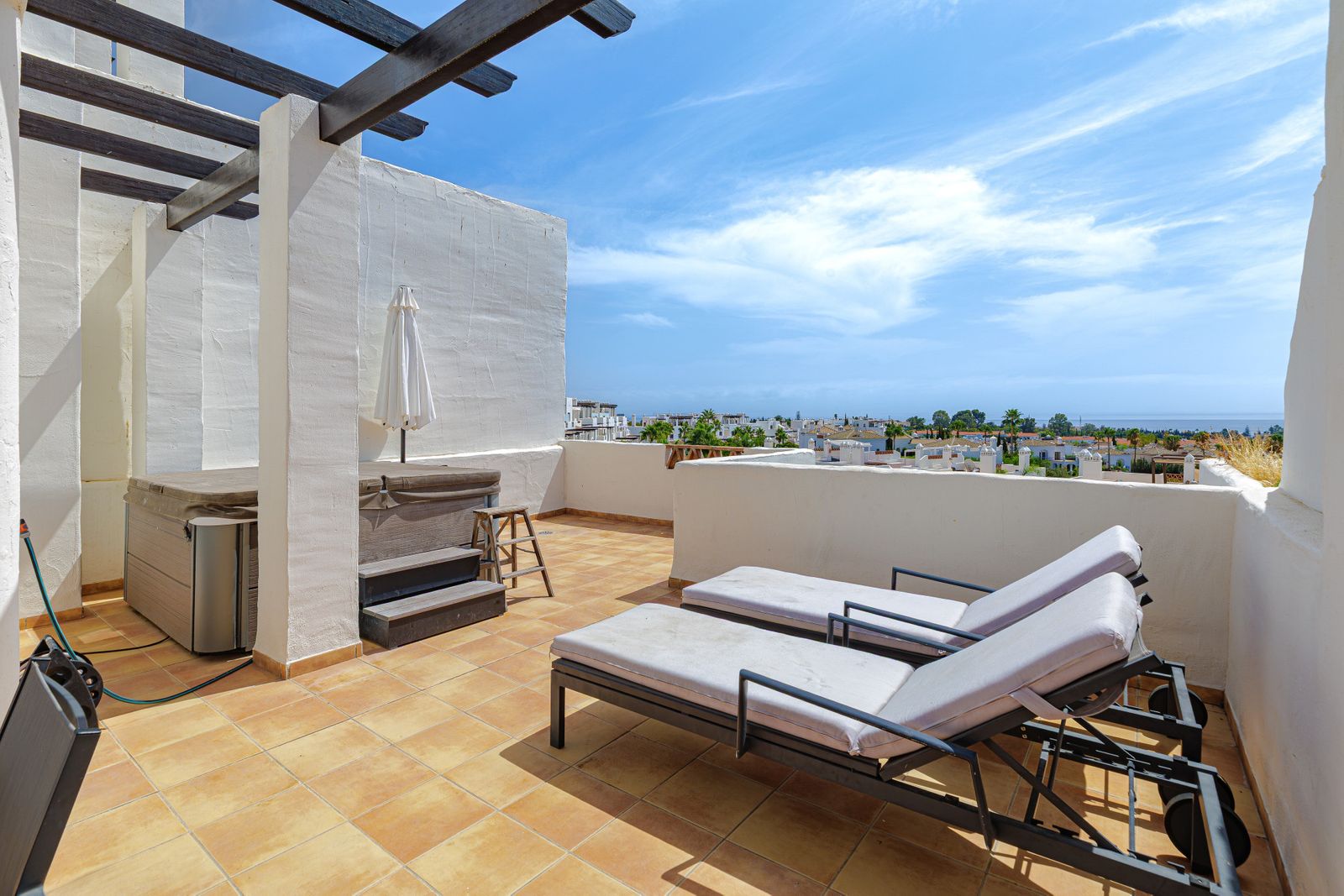 2-bedroom Penthouse Duplex in Estepona