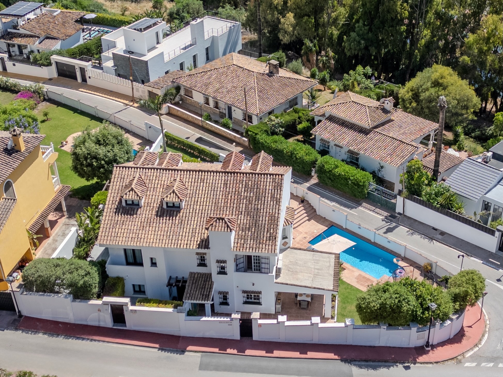 4-bedroom Semi-detached villa in Nueva Andalucia