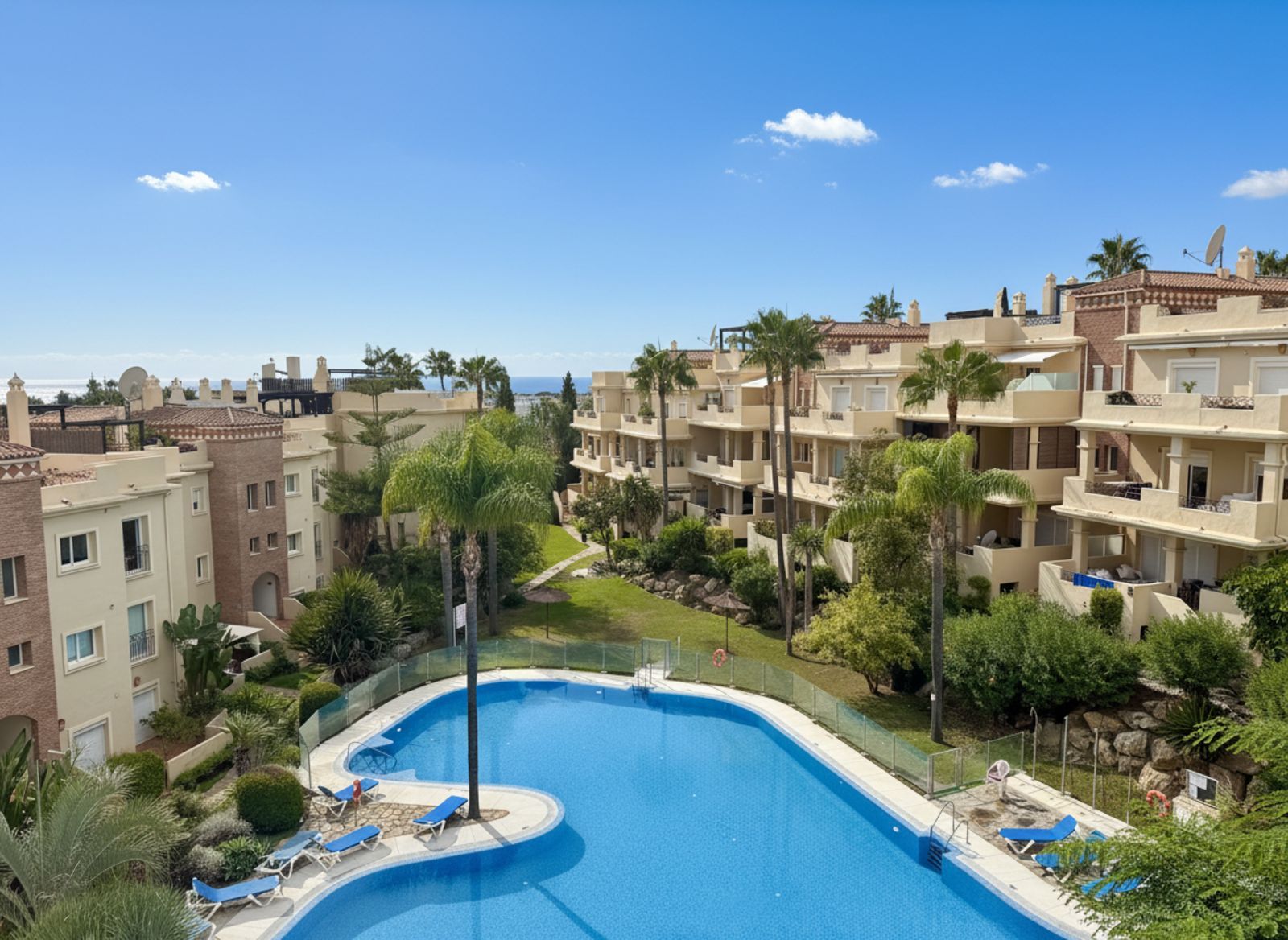 3-bedroom Penthouse in Bel Air