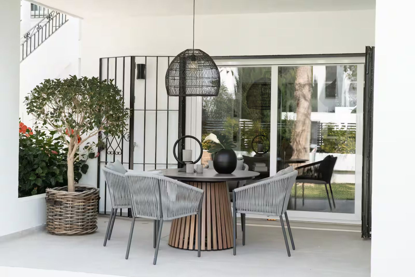 2-bedroom Ground Floor Apartment in Nueva Andalucia