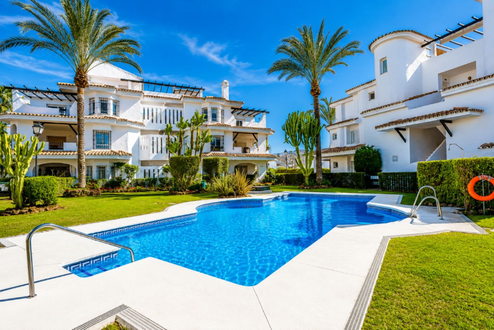 2-bedroom Apartment in Nueva Andalucia