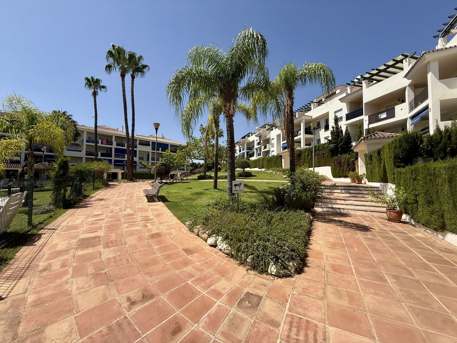 2-bedroom Apartment in Nueva Andalucia