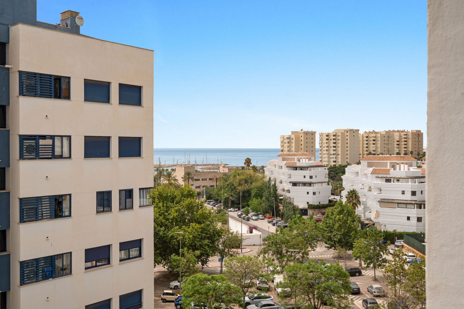 3-bedroom Apartment in Estepona