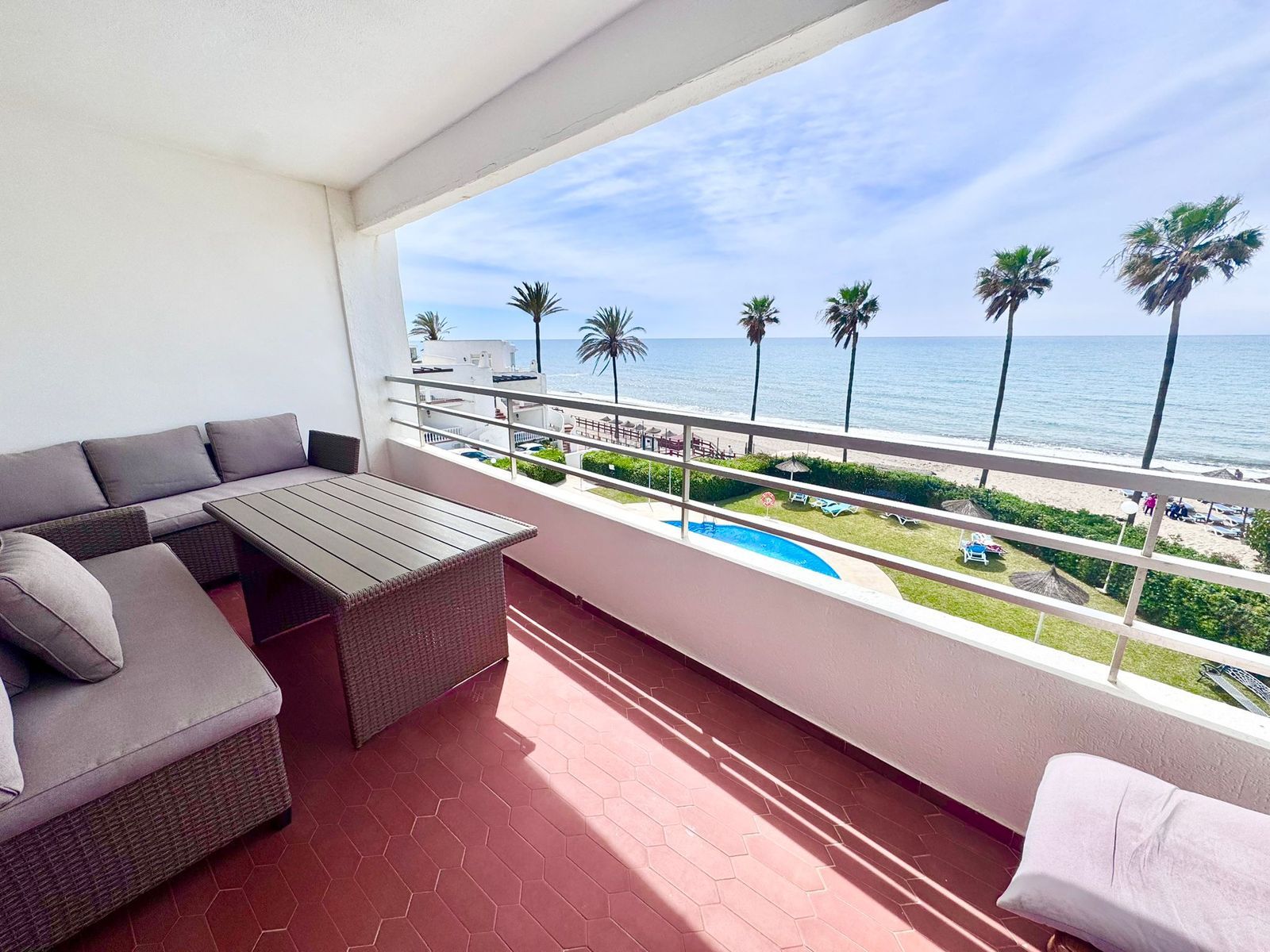 Middle Floor Studio in Calahonda
