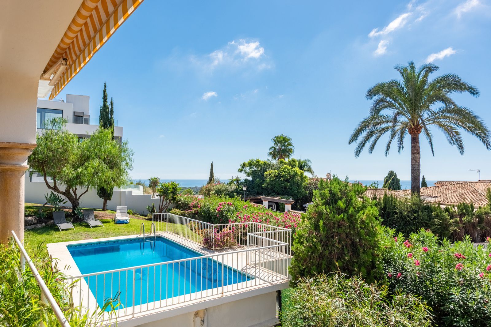 2-bedroom Townhouse in El Paraíso