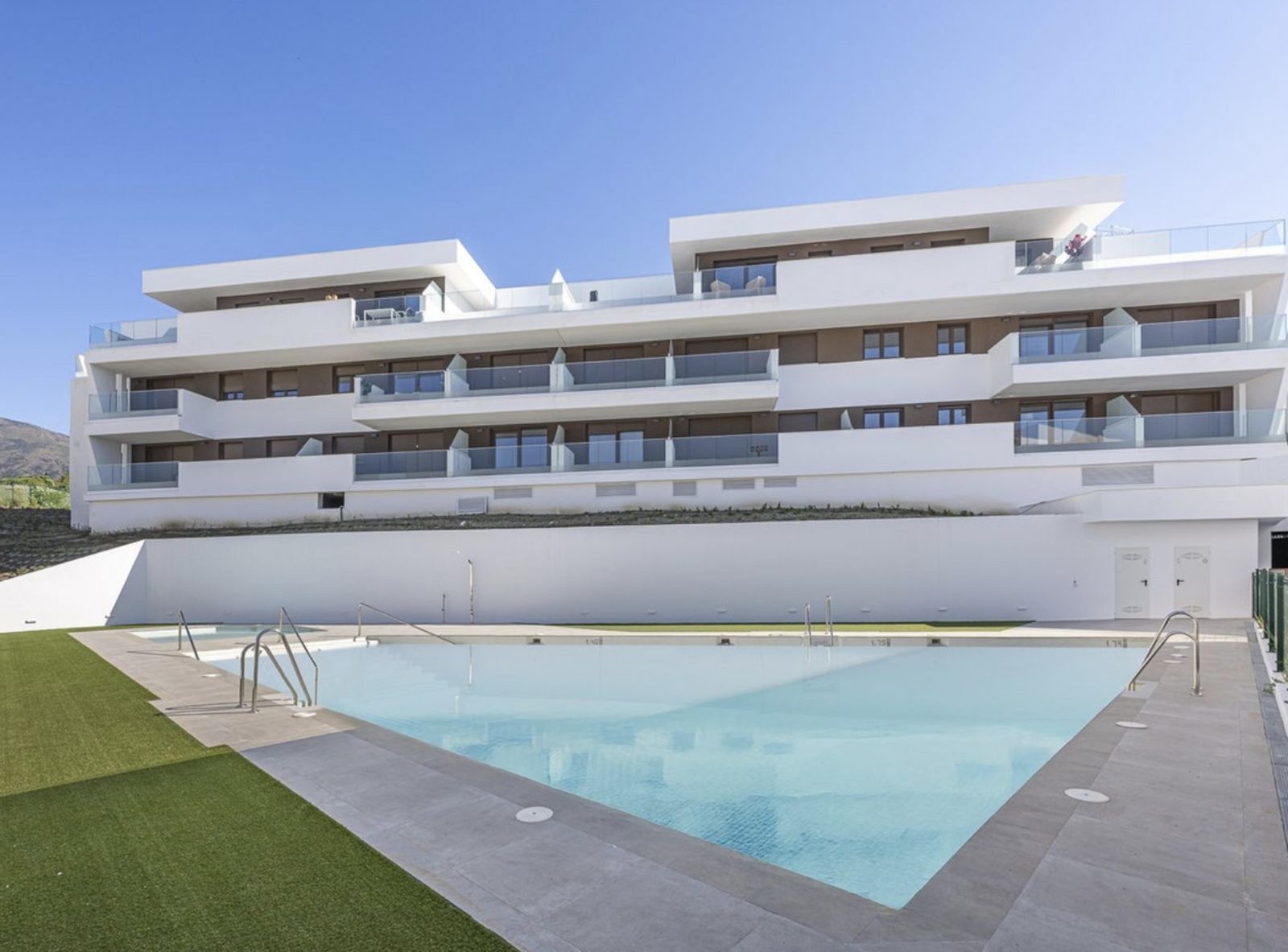 3-bedroom Apartment in Estepona