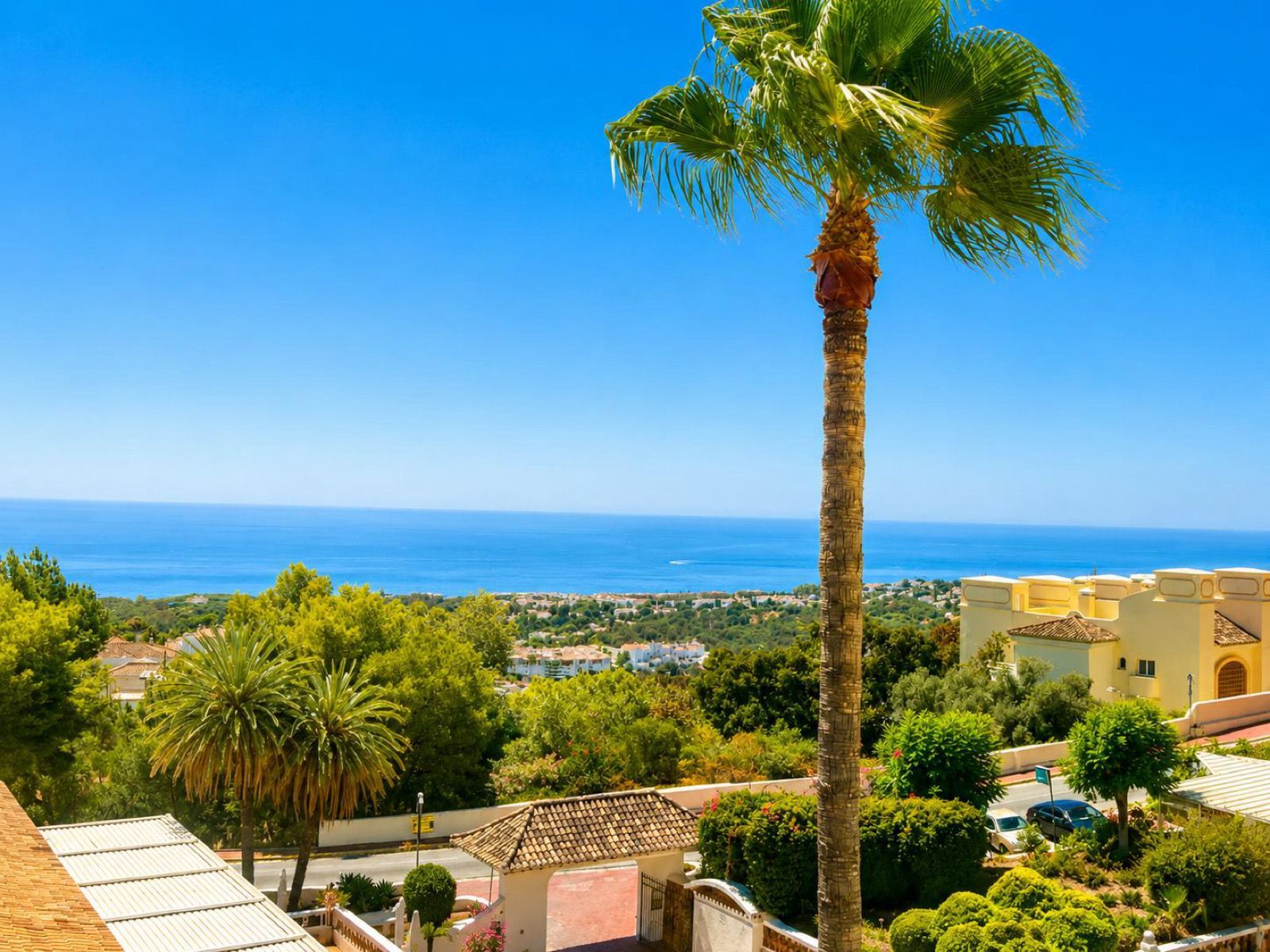 2-bedroom Penthouse in Calahonda