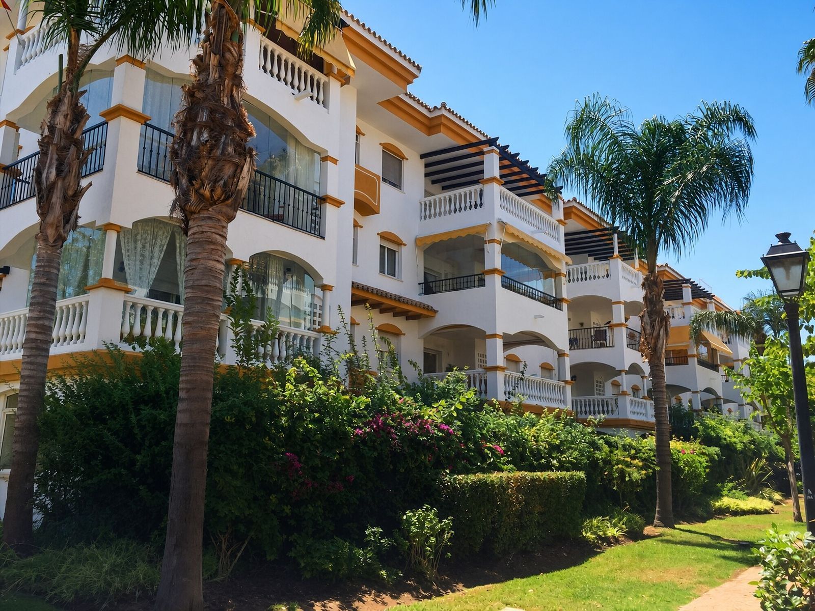2-bedroom Penthouse in Nueva Andalucia