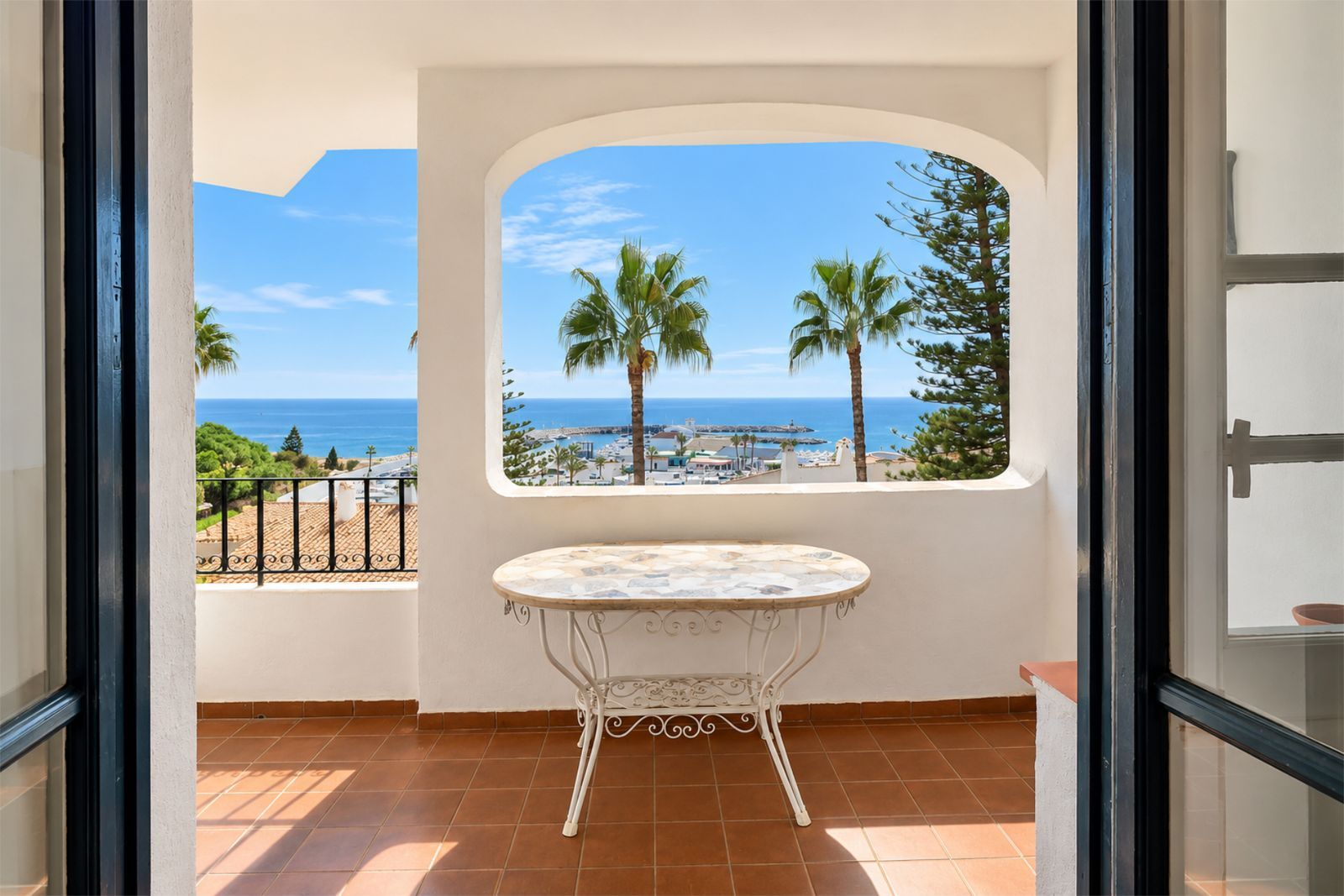 2-bedroom Apartment in Puerto de Cabopino